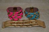 BRACELETE 4 BIS COM SPIKE CHATINHOS CÓD.0194