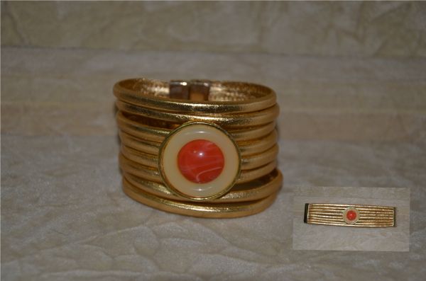 BRACELETE 8 BIS COM PEDRA DE RESINA CÓD. 0162